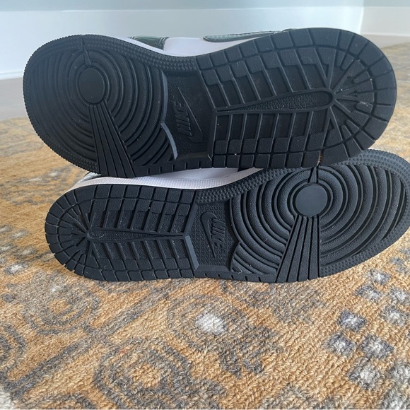 Air Jordan 1 Mid SE “All-Star 2021” Carbon Fiber GS 7Y or WMNS 8.5 DD2192-001 - Picture 9 of 12